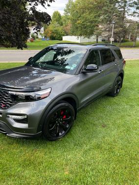 Gray 2022 Ford Explorer ST