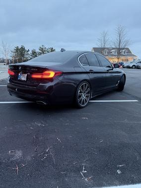 Gray 2021 BMW 530 i xDrive