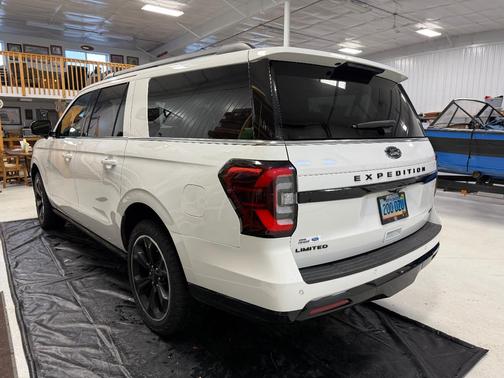White 2023 Ford Expedition Max Limited