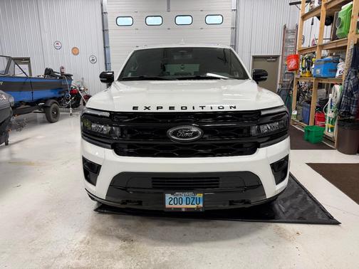 White 2023 Ford Expedition Max Limited