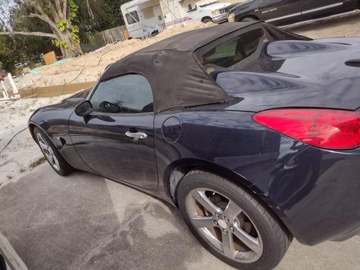 Blue 2008 Pontiac Solstice GXP