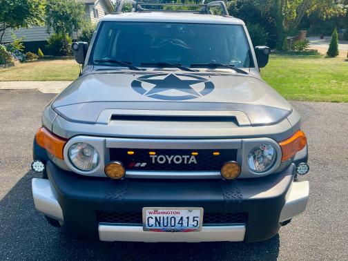 2011 Toyota FJ Cruiser Base