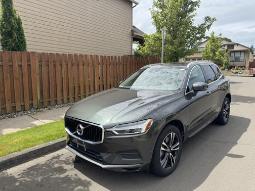 2018 Volvo XC60 T6 Momentum