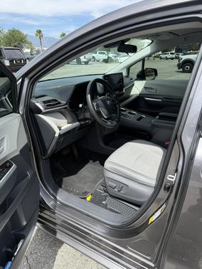 2021 Toyota Sienna LE 8 Passenger