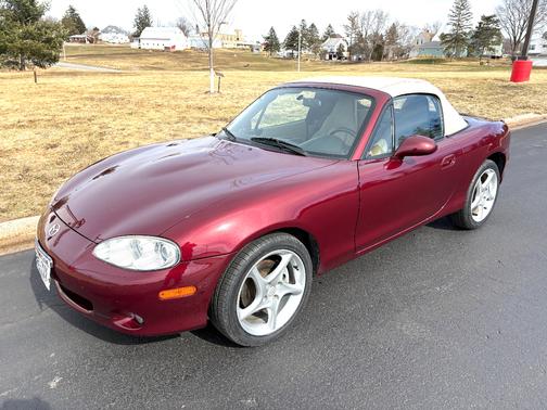 2003 Mazda MX-5 Miata LS