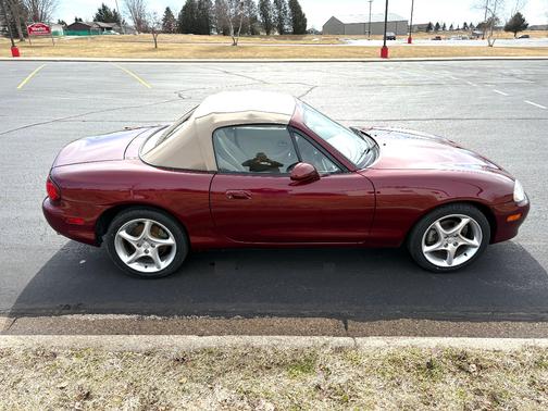 2003 Mazda MX-5 Miata LS