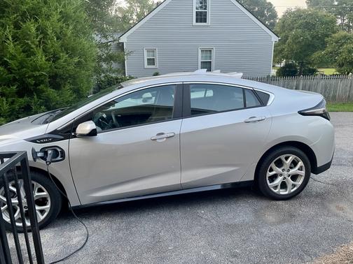 2016 Chevrolet Volt Premier