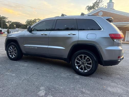 Silver 2014 Jeep Grand Cherokee Limited