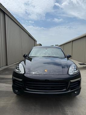 Black 2017 Porsche Cayenne Cayenne
