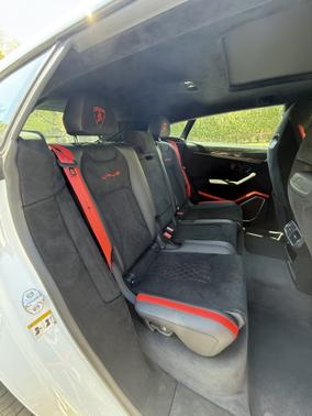 2024 Lamborghini Urus Performante