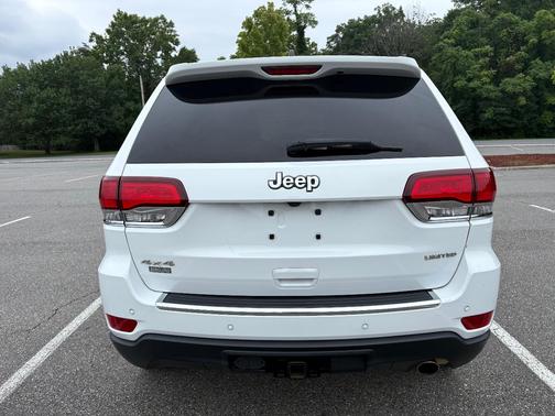 White 2022 Jeep Grand Cherokee WK Limited