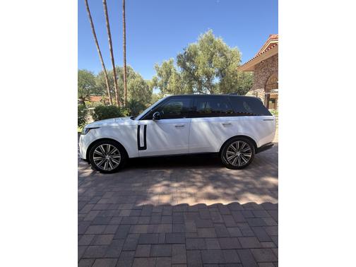 2023 Land Rover Range Rover P400 SE SWB