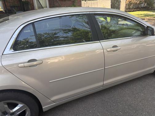 2010 Chevrolet Malibu 1LT