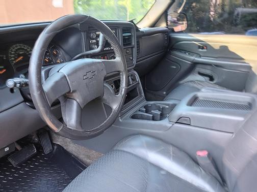 Beige 2003 Chevrolet Avalanche 1500