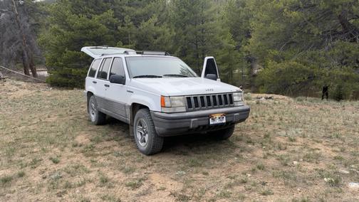 1994 Jeep Grand Cherokee SE 4WD