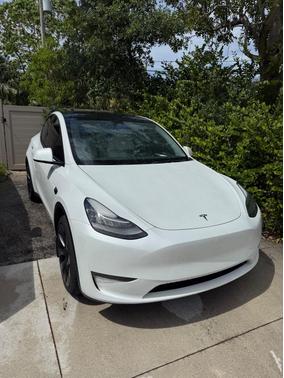 2023 Tesla Model Y Long Range