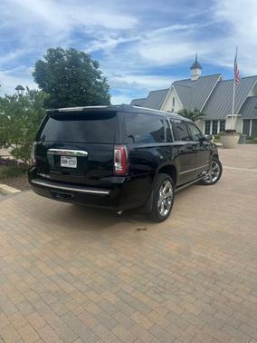 Black 2018 GMC Yukon XL Denali