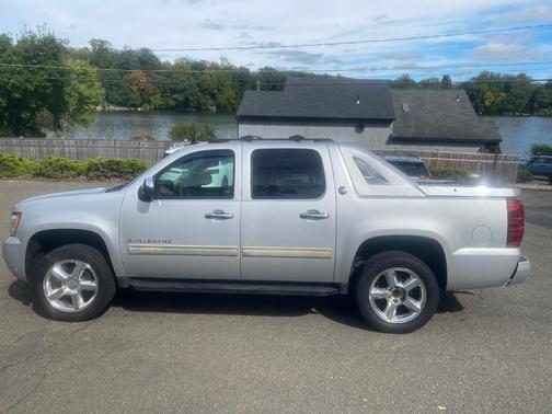 Silver 2013 Chevrolet Avalanche LT