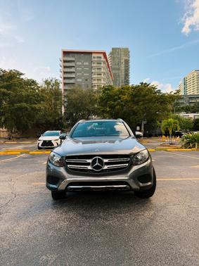 2019 Mercedes-Benz GLC 300 Base