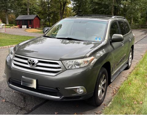2012 Toyota Highlander SE