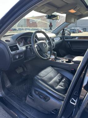 2011 Volkswagen Touareg TDI Lux