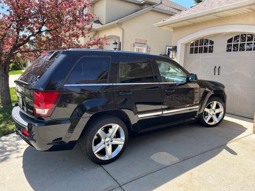 2007 Jeep Grand Cherokee SRT8