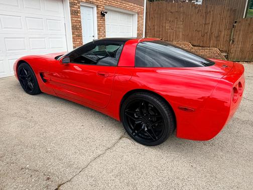 Red 2004 Chevrolet Corvette Base