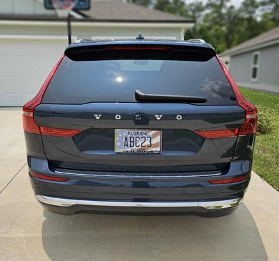 2022 Volvo XC60 B5 Inscription