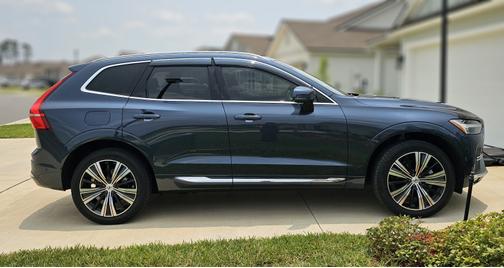 2022 Volvo XC60 B5 Inscription