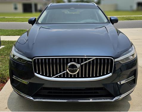 2022 Volvo XC60 B5 Inscription