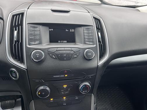 2016 Ford Edge SE
