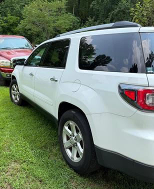 White 2016 GMC Acadia SLE-2