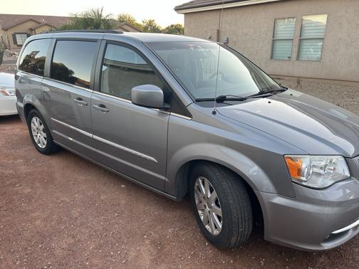 2014 Chrysler Town & Country Touring