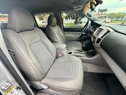 Gray 2009 Toyota Tacoma PreRunner