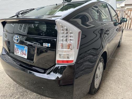 2010 Toyota Prius III