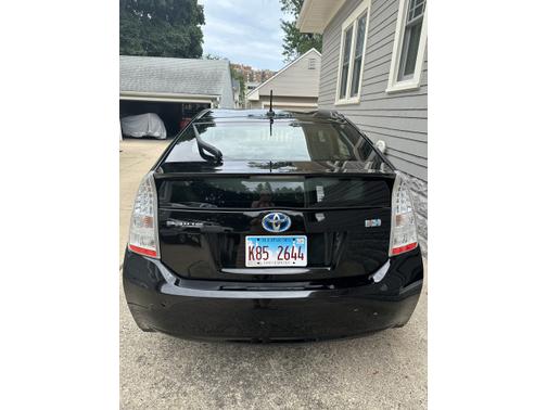 2010 Toyota Prius III