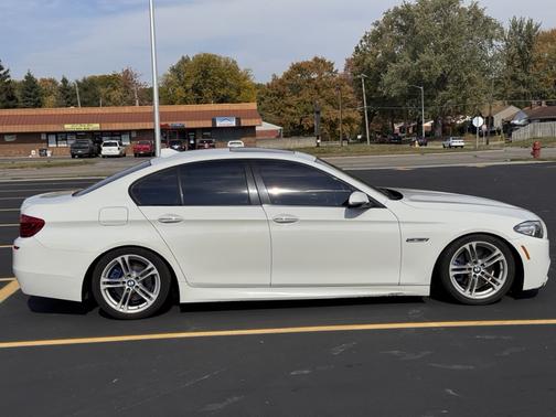 2016 BMW 528 i xDrive