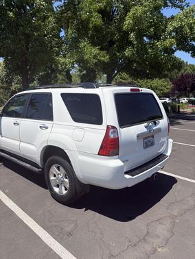 White 2006 Toyota 4Runner SR5