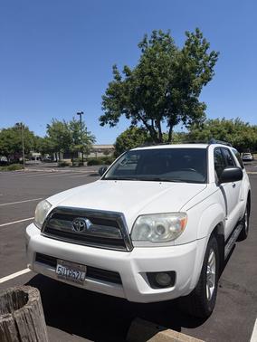 White 2006 Toyota 4Runner SR5