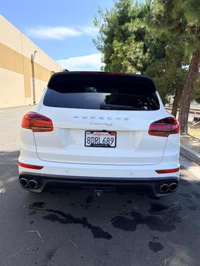White 2018 Porsche Cayenne Cayenne S