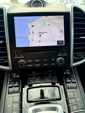 White 2018 Porsche Cayenne Cayenne S