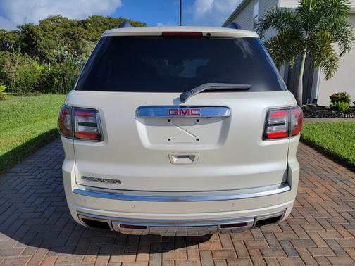 2014 GMC Acadia Denali
