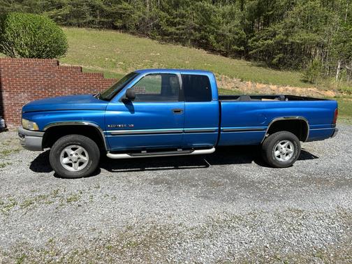 Blue 1998 Dodge Ram 1500 Club Cab