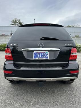 Black 2010 Mercedes-Benz M-Class ML 350 BlueTEC