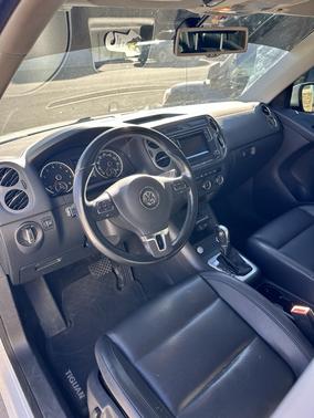 2016 Volkswagen Tiguan SE