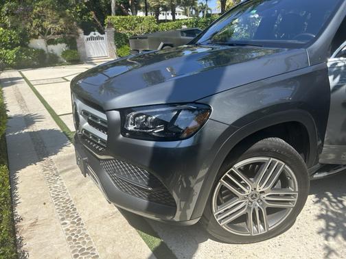 Gray 2022 Mercedes-Benz GLS 450 4MATIC