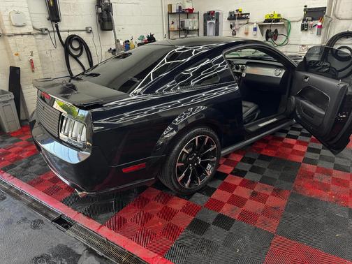 Black 2009 Ford Mustang Base