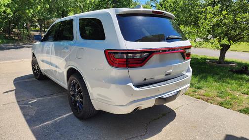 White 2016 Dodge Durango SXT