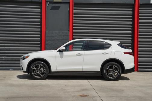 White 2023 Alfa Romeo Stelvio Sprint