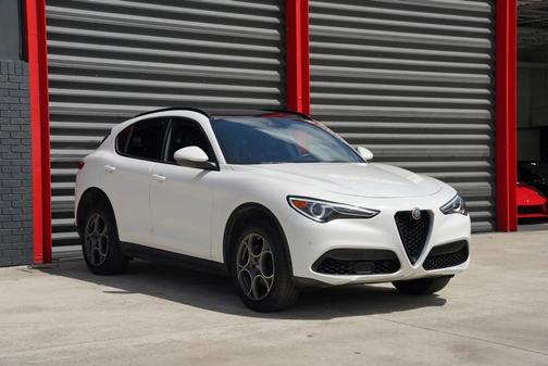 White 2023 Alfa Romeo Stelvio Sprint
